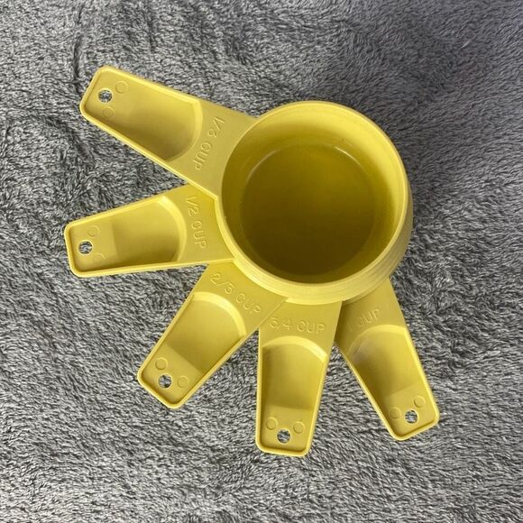 Vintage Tupperware Stacking Measuring Cups - Picture 1 of 7